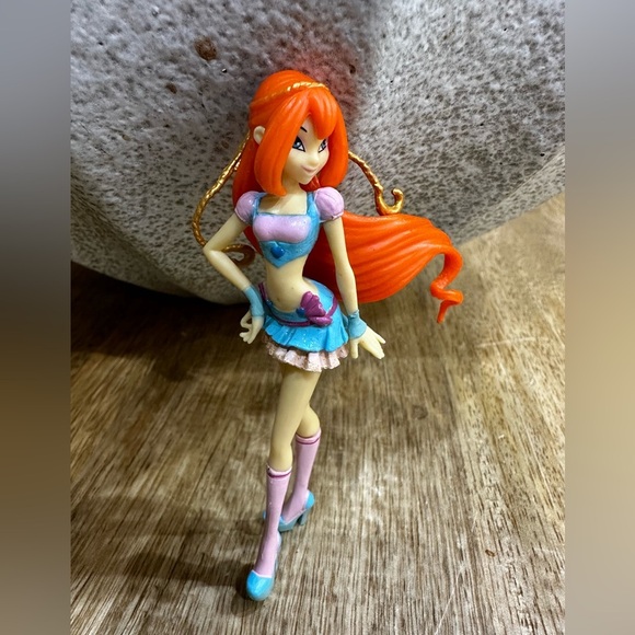 Vintage Winx Club Bloom Fairy Doll Figure Rare Collectible Glitter Outfit Heels - Picture 1 of 4